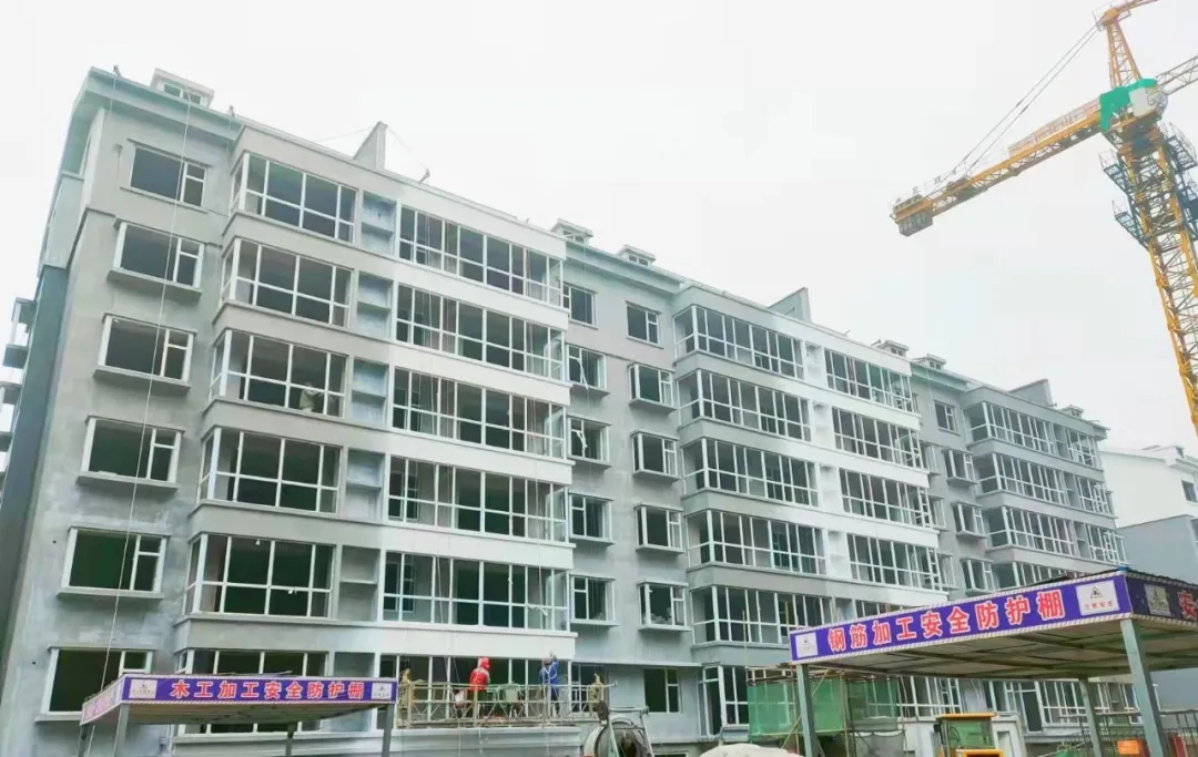堯王山花園B區(qū)4號(hào)樓三層封頂153.png